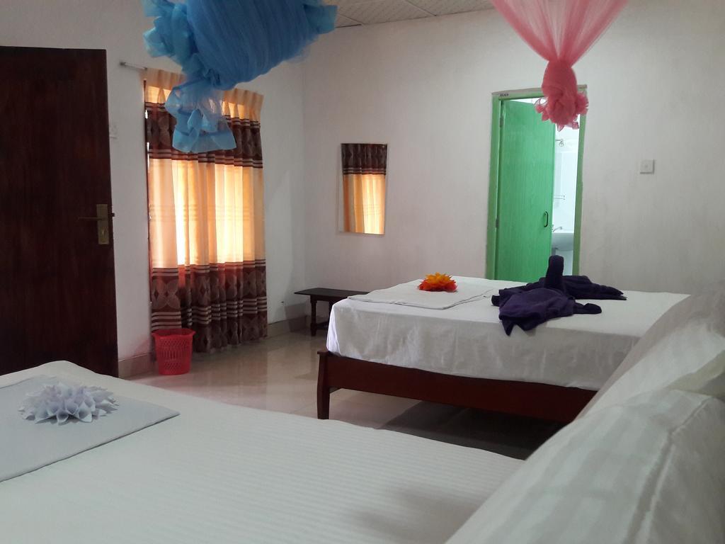 Sigiri Picaso Home Stay Sigirija Pokój zdjęcie